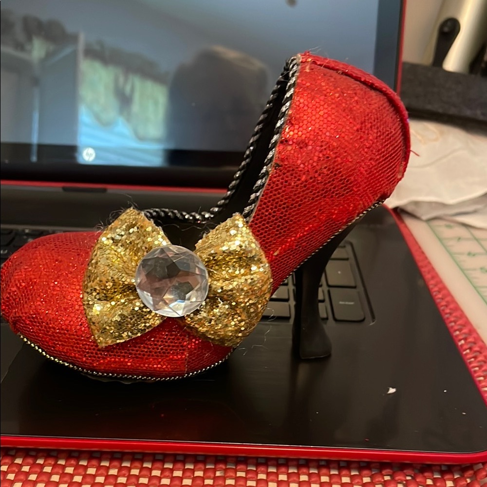 Elegant Red and Gold Glittery Decor Women's Heel Shoe